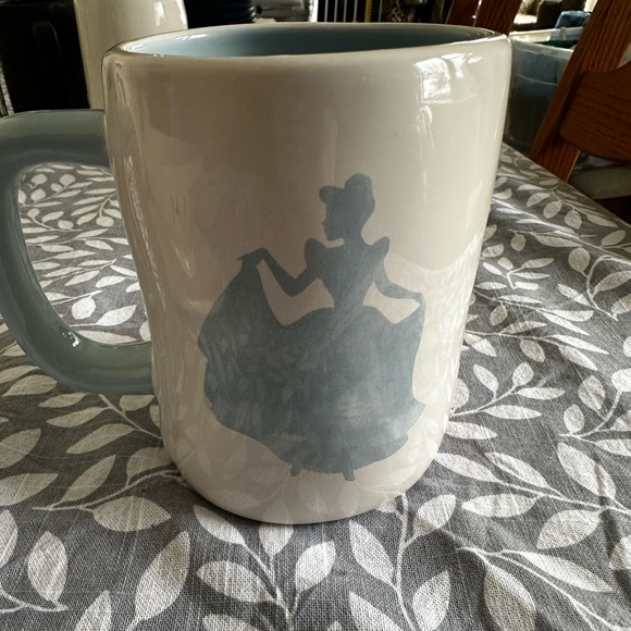 NEW Rae Dunn Disney Princess Cinderella Life’a A Fairytale Mug! - Picture 2 of 2